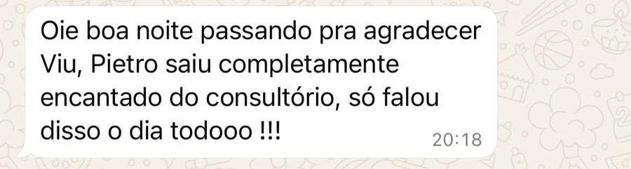 Print de conversa de WhatsApp com paciente, nome e foto ocultados